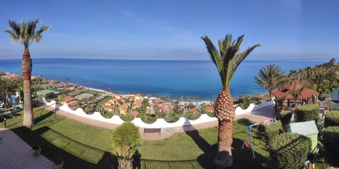 Residenza Stefanelli Lägenhet Capo Vaticano Exteriör bild