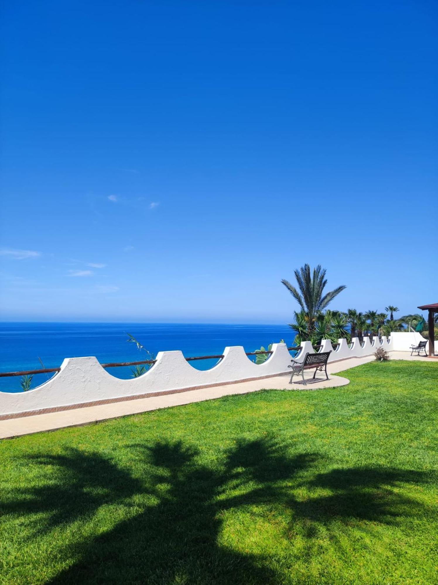 Residenza Stefanelli Lägenhet Capo Vaticano Exteriör bild