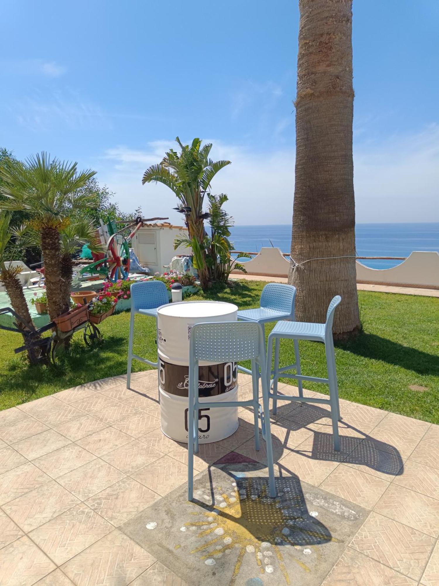 Residenza Stefanelli Lägenhet Capo Vaticano Exteriör bild