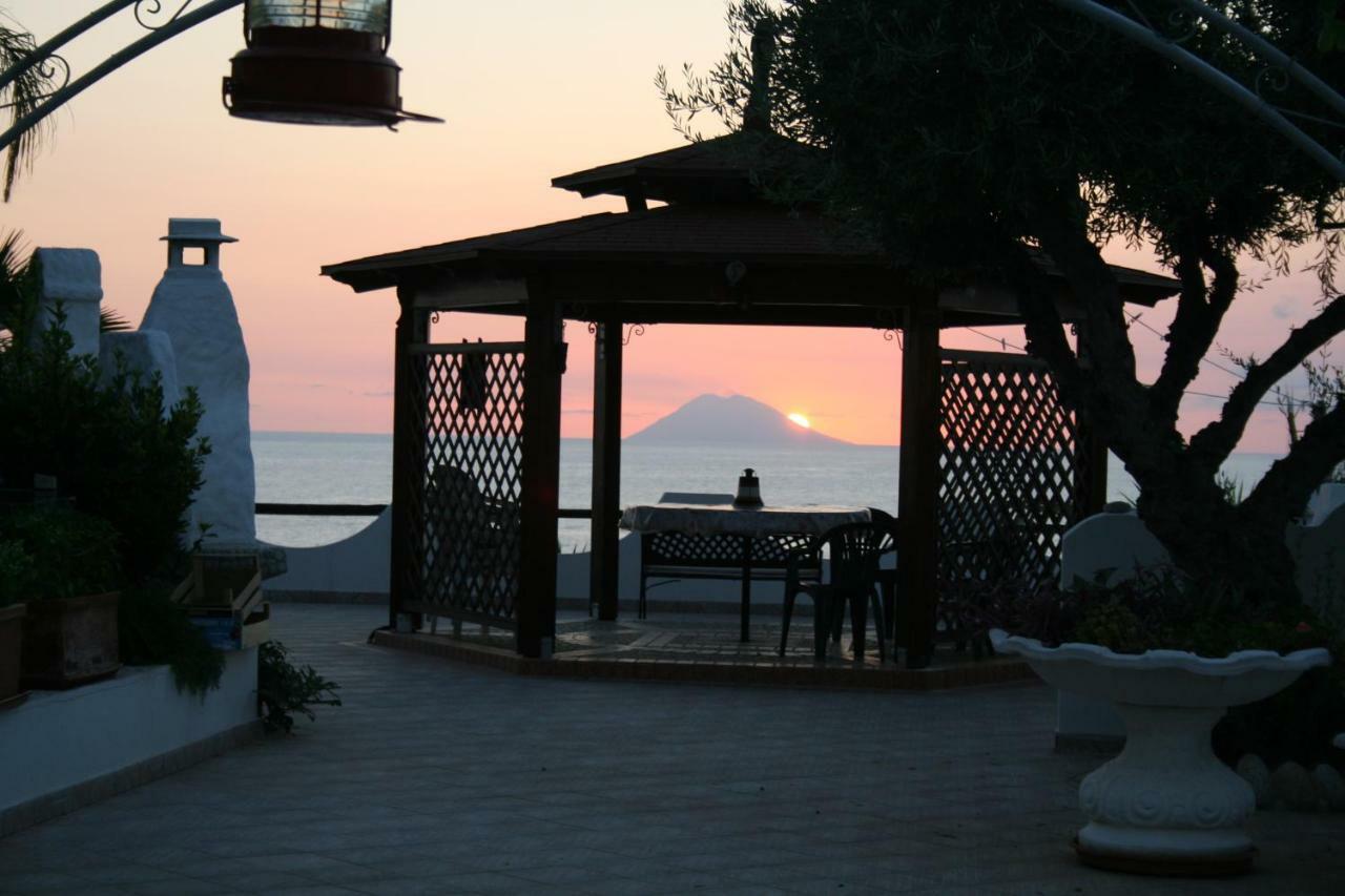 Residenza Stefanelli Lägenhet Capo Vaticano Exteriör bild